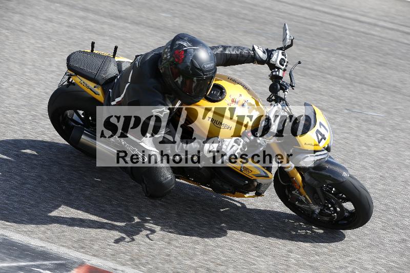 Archiv-2025/09 22.04.2025 Cornu Master School ADR/rot-rouge/41